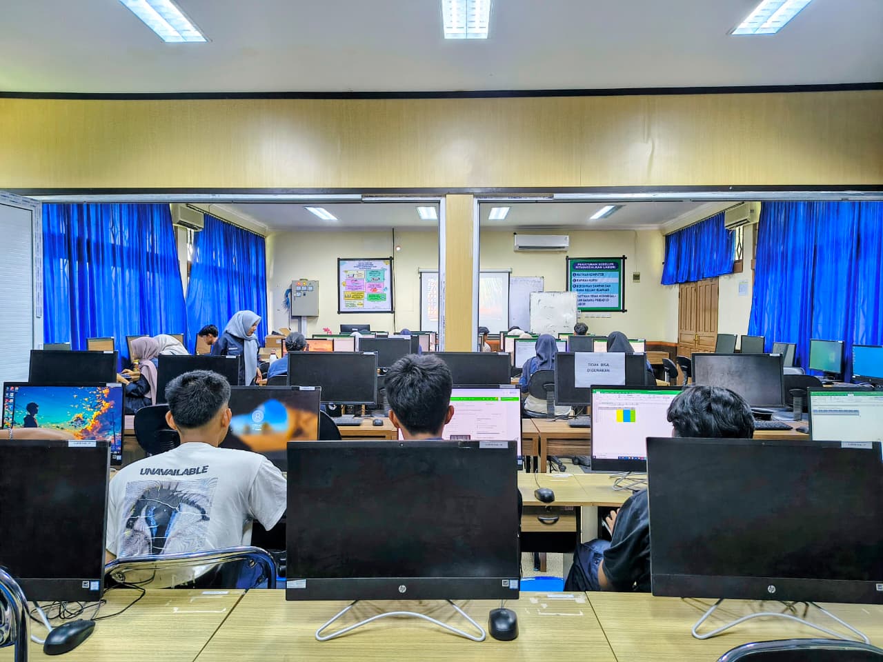 Labor Studio Agribisnis dan Komunikasi